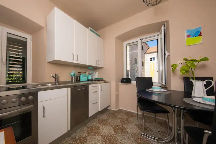 Apartment Image 3